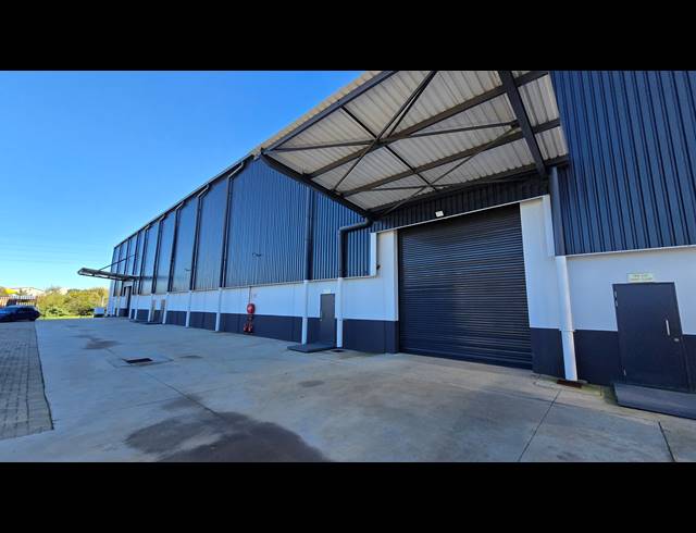 3,743M² WAREHOUSE TO LET IN SPARTAN